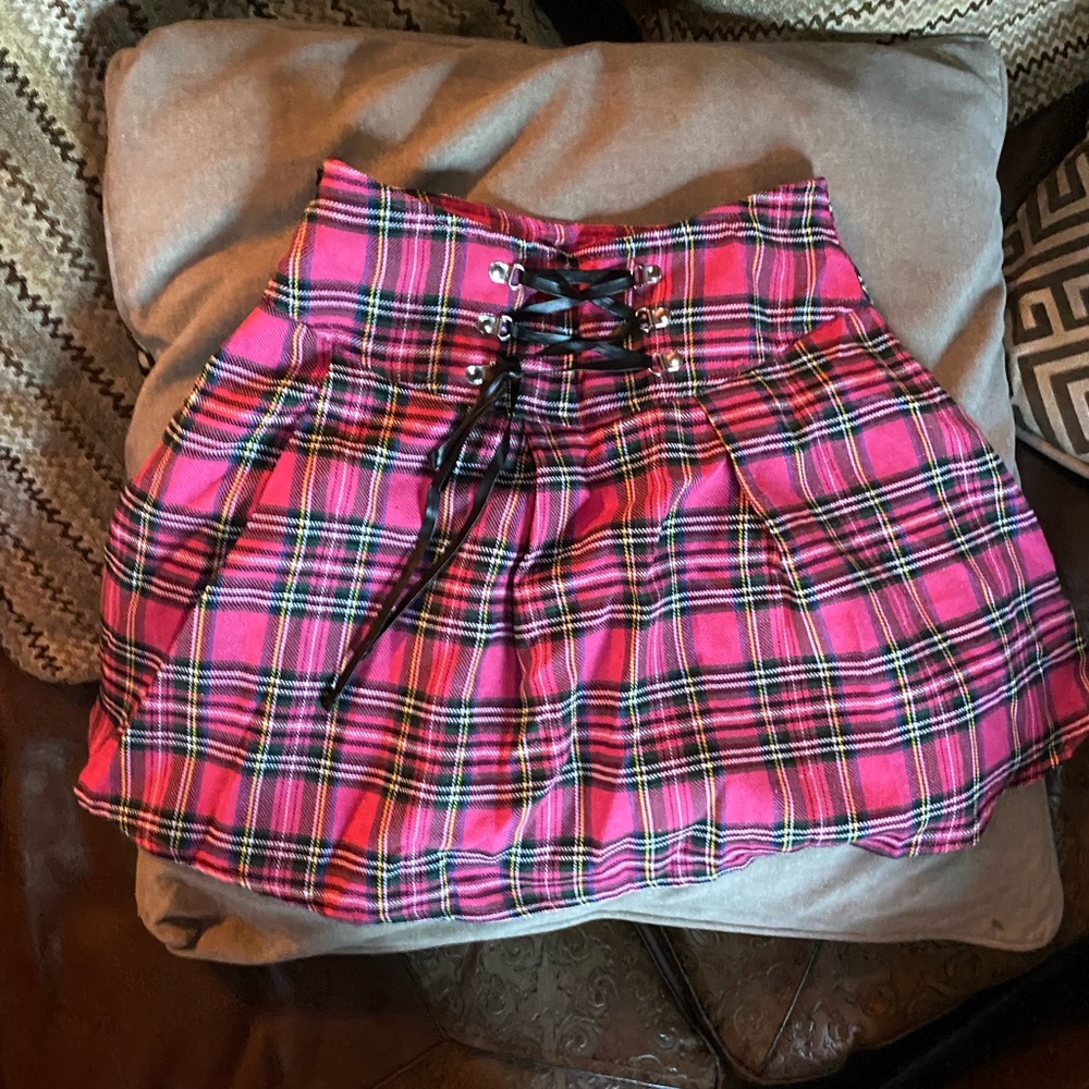 Pink plaid mini skirt size extra small